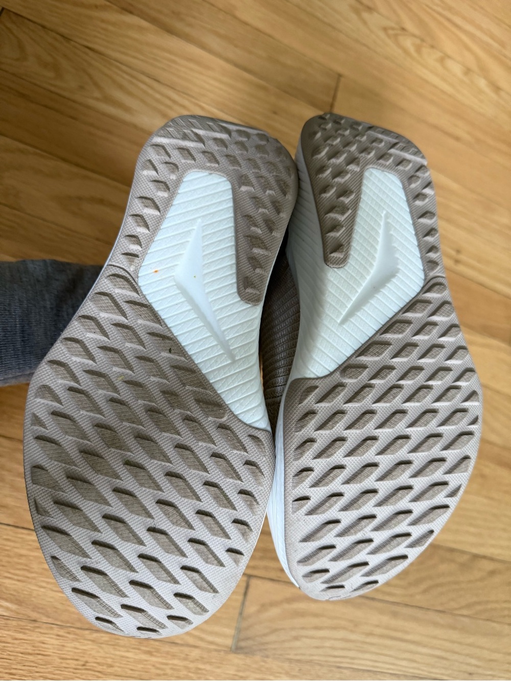 ALLBIRDS Women's Tree Glider, Natural White/Beige (Blizzard Sole), W6, worn once - Picture 6 of 13